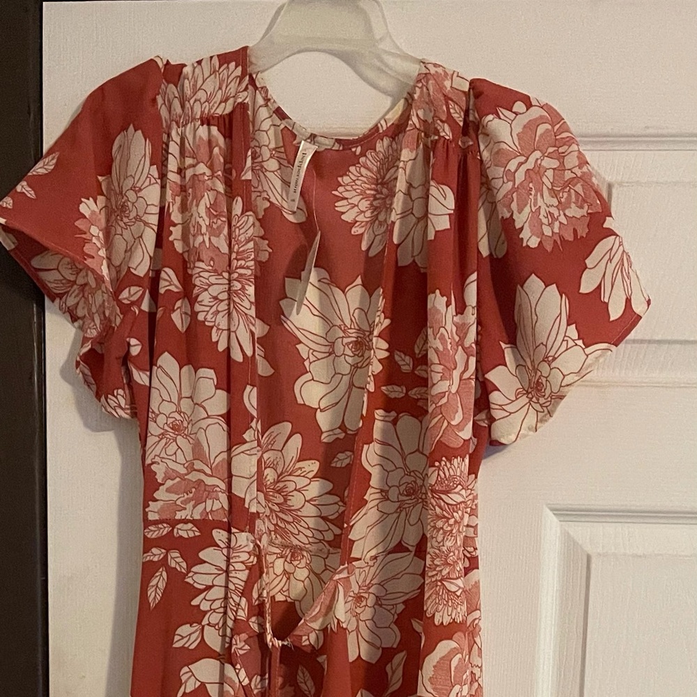 NEW WITH TAG! Floral print wrap dress